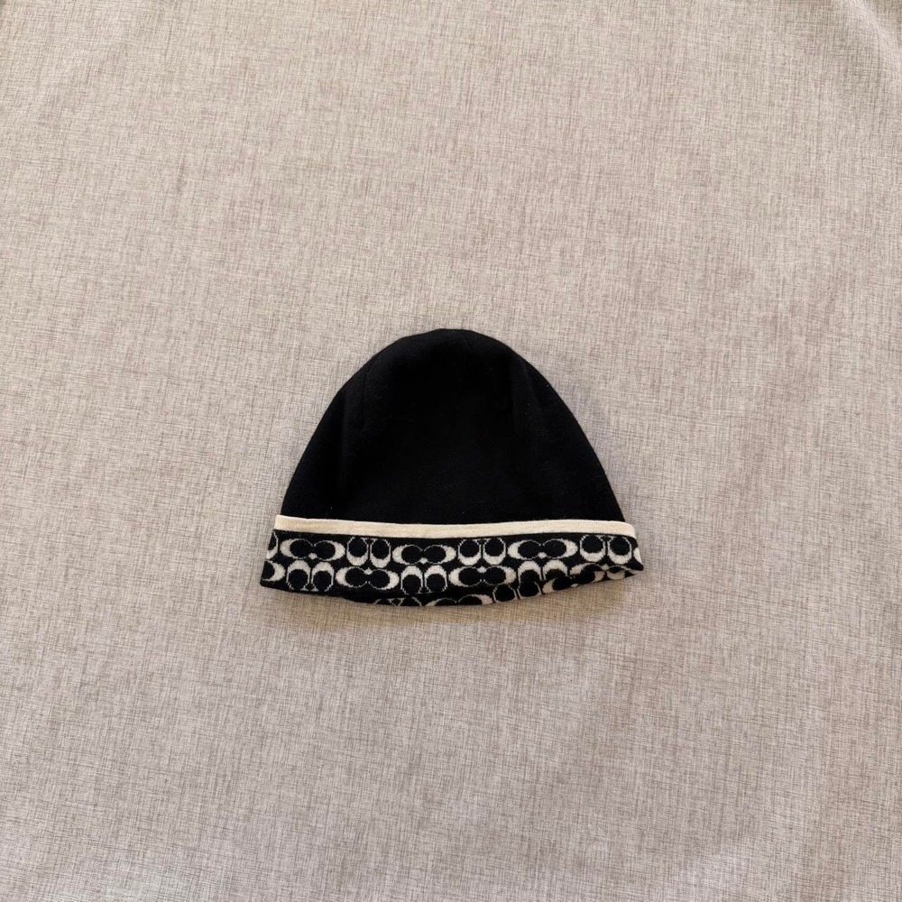 Coach Logo Signature Merino Wool black beanie cap hat